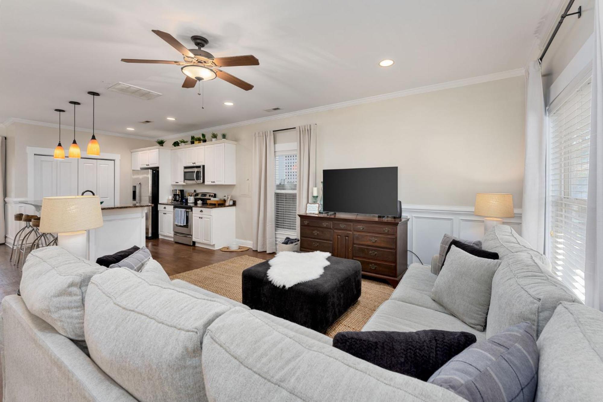 Downtown Wilmington Home ~ Pet Friendly Екстериор снимка