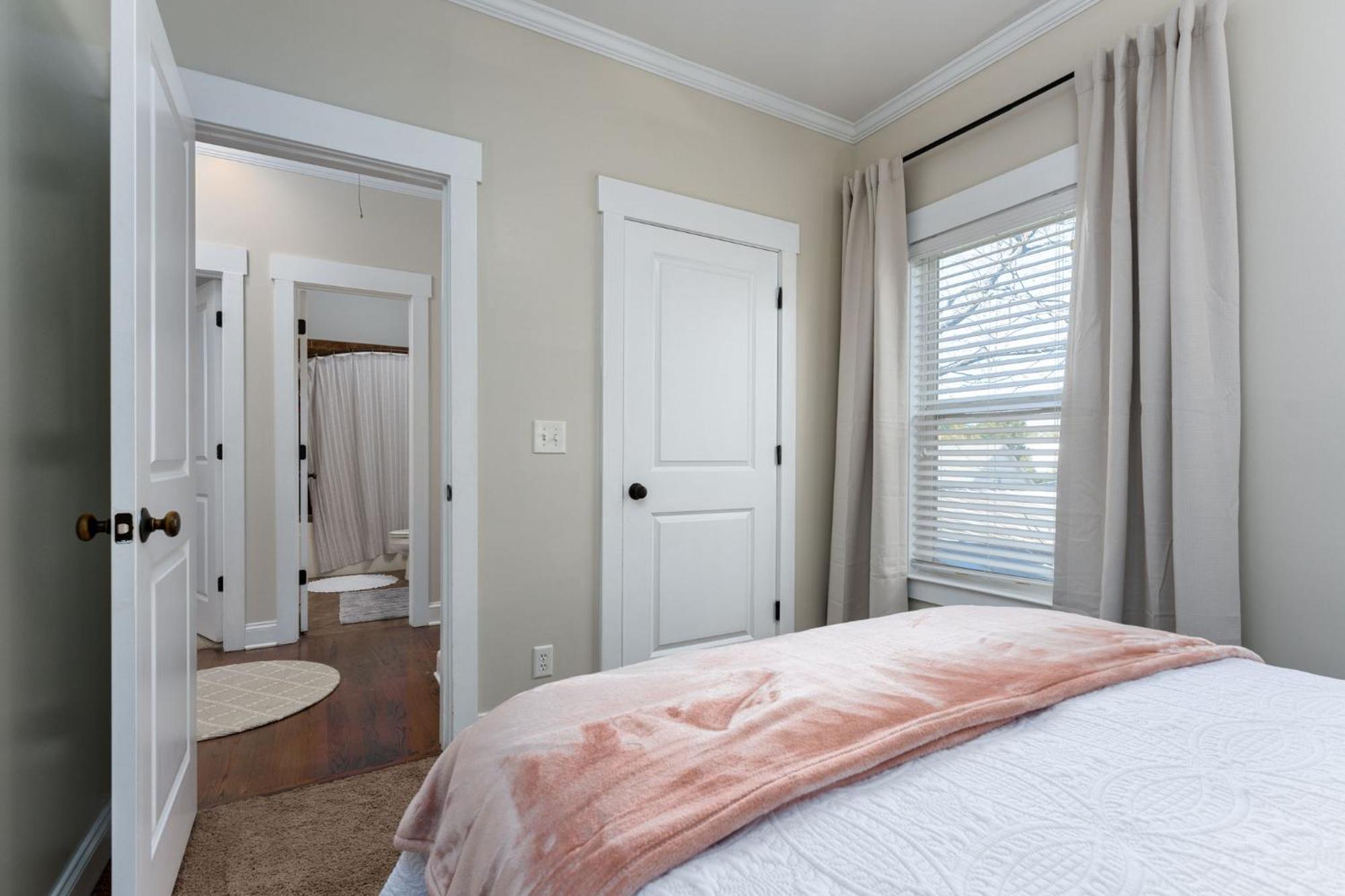 Downtown Wilmington Home ~ Pet Friendly Екстериор снимка