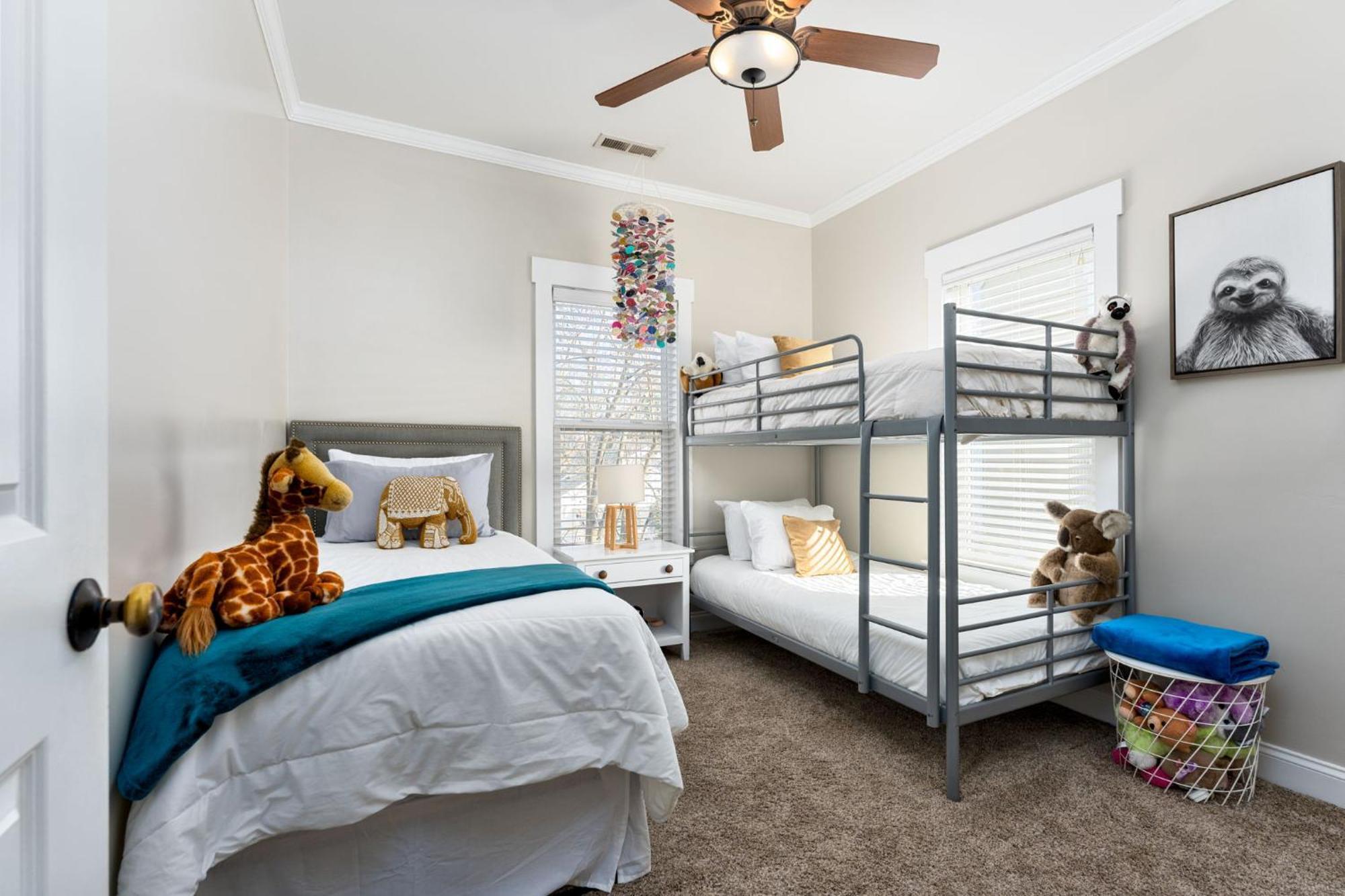 Downtown Wilmington Home ~ Pet Friendly Екстериор снимка