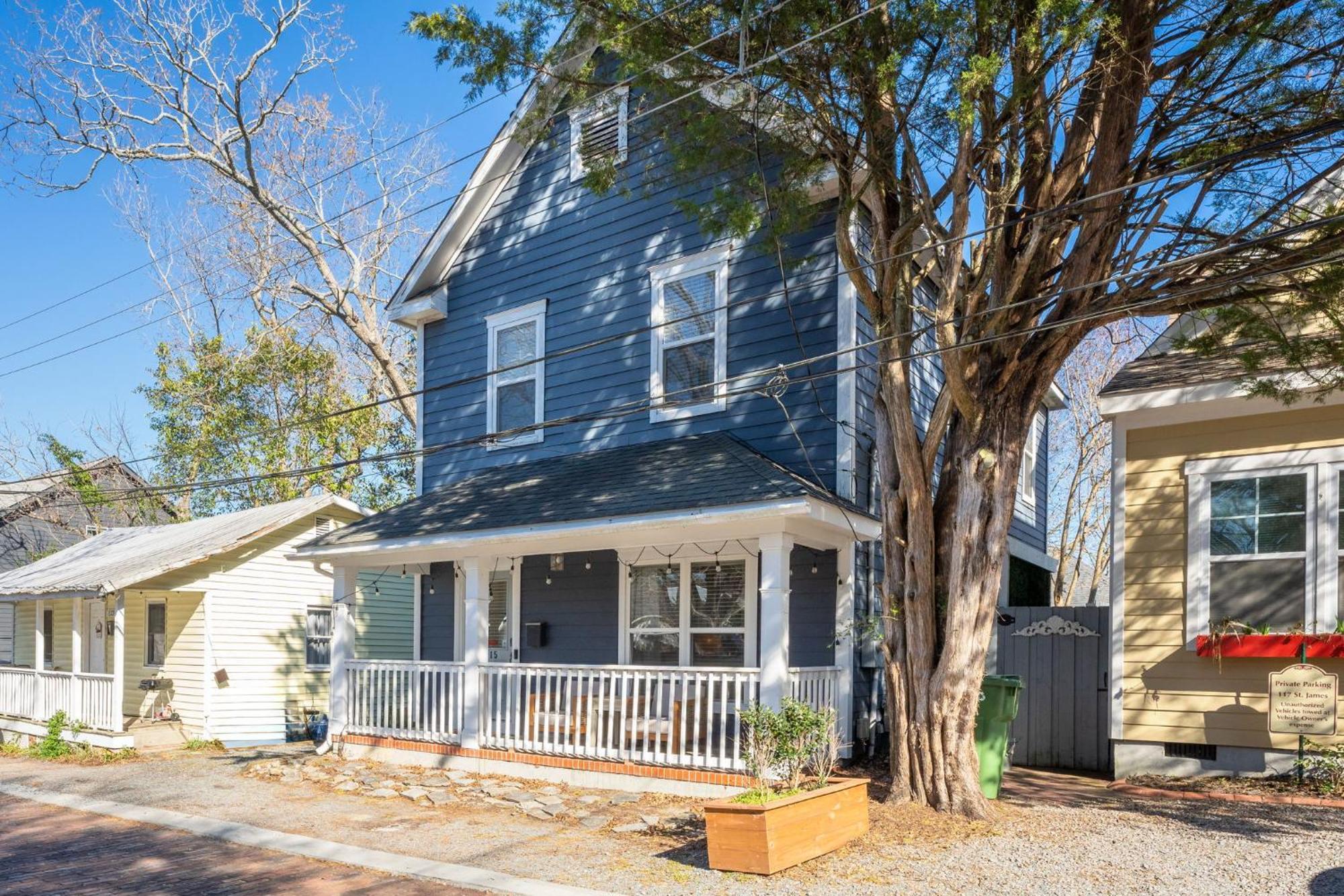 Downtown Wilmington Home ~ Pet Friendly Екстериор снимка